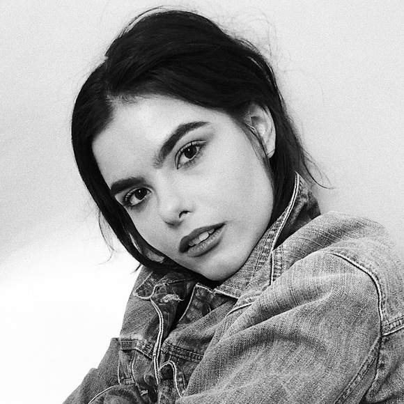 HI it's Taylor :) - Picture 1 of 1